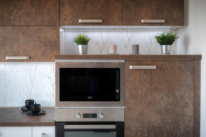 kitchen appliance technician